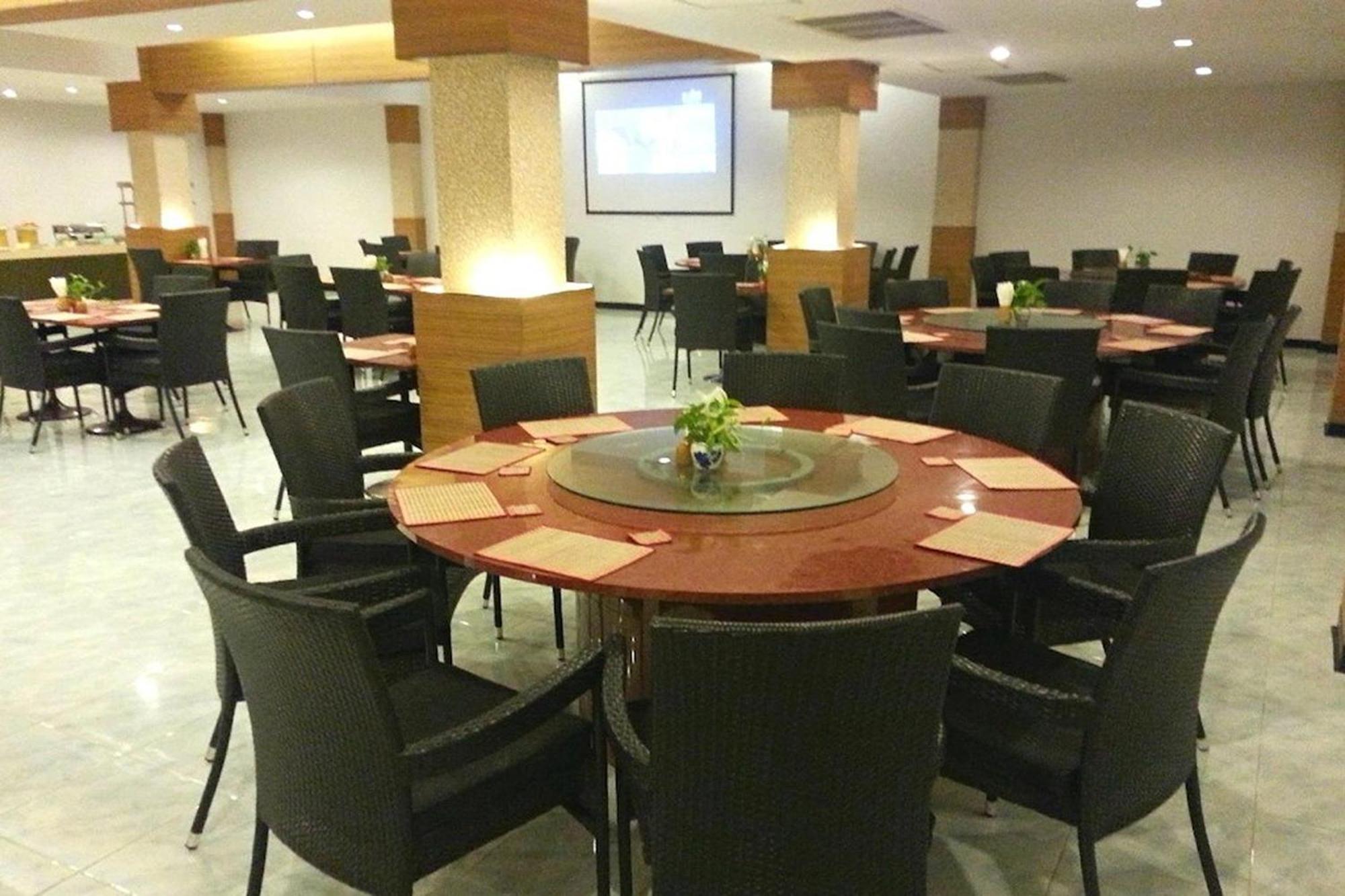 Suncity Hotel Pattaya Exterior photo